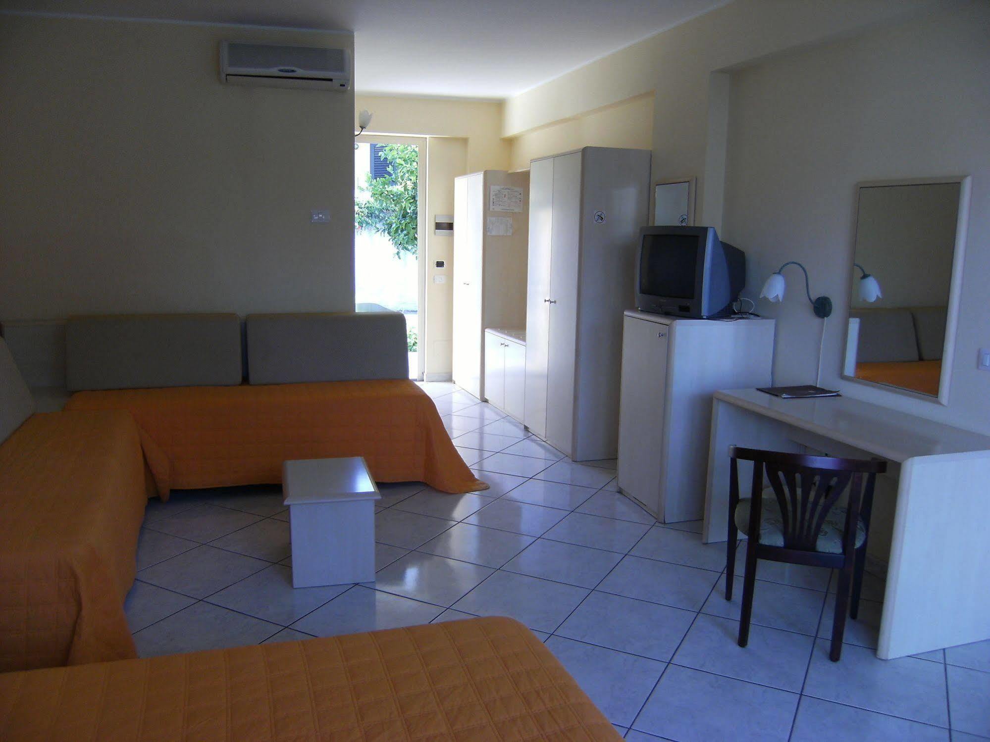 King'S House Hotel Resort Mascali Εξωτερικό φωτογραφία