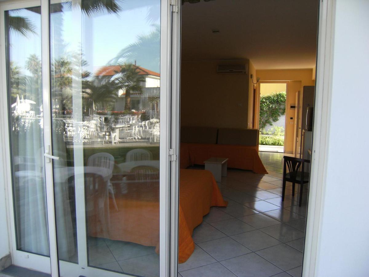 King'S House Hotel Resort Mascali Εξωτερικό φωτογραφία